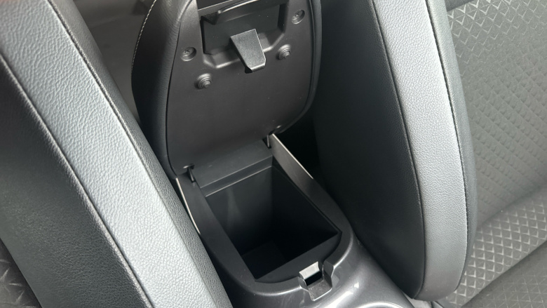 Nissan Juke 1.6 Hybrid N-Connecta 5dr Auto Hybrid Hatchback